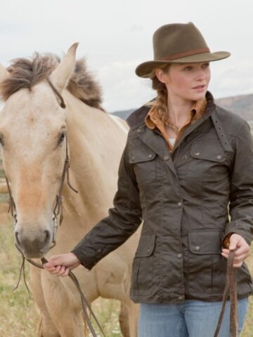 Scippis Mildura Oilskin-Jacke oliv Outdoor Oilskin Jacken Oliv female main image Western Wear