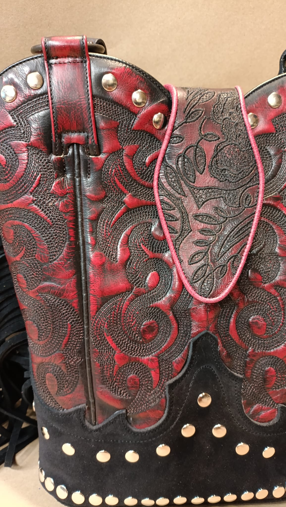 Westerntasche upcycling boots UP-01 Accessoires Taschen Braun female detail 1